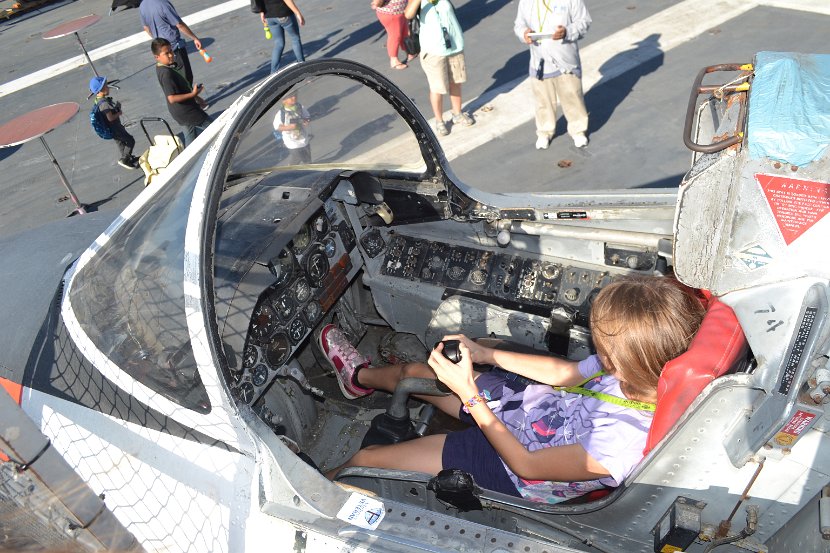 060 Christina Cockpit